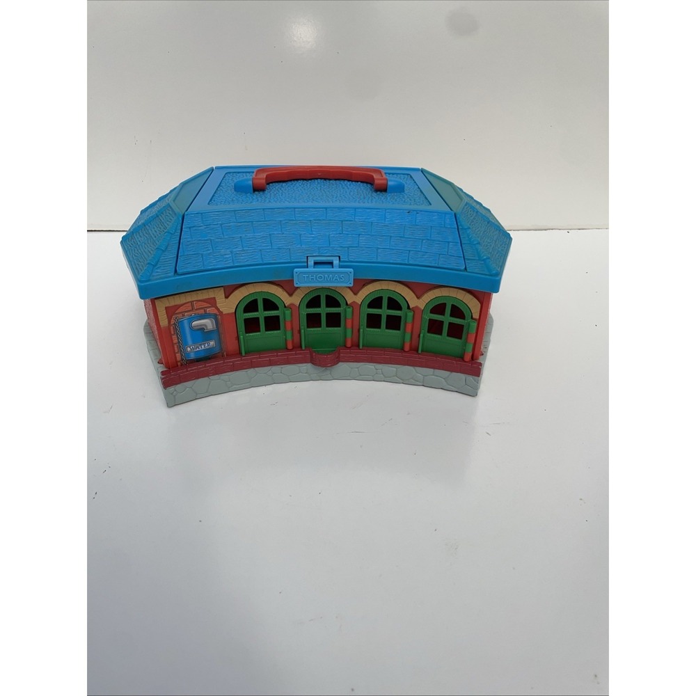 Thomas the Train 2002 Take Along Round House Office Station Garage Storage Case